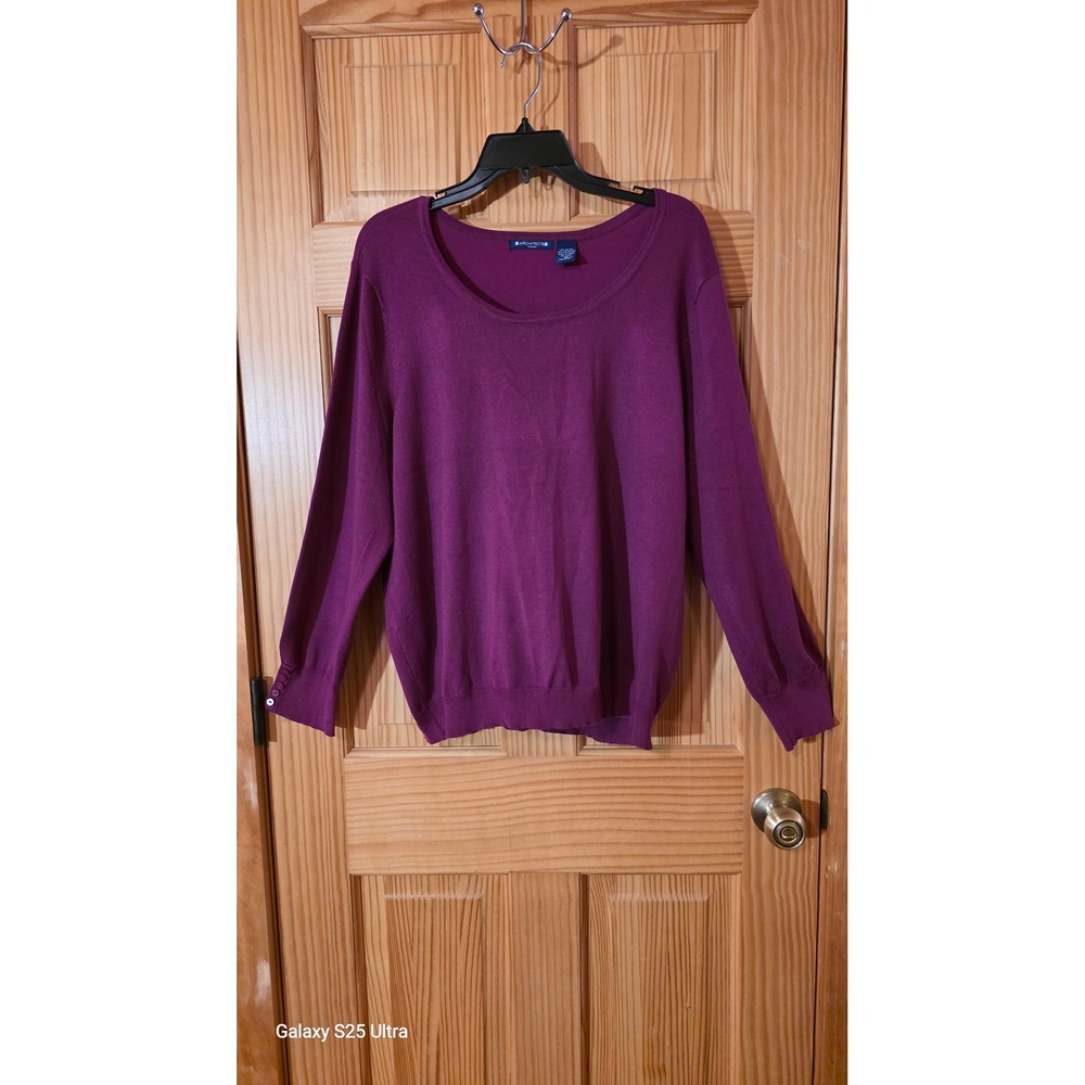 Architect Woman Purple Scoop Neck Sweater Button Cuff Long Sleeve 2X